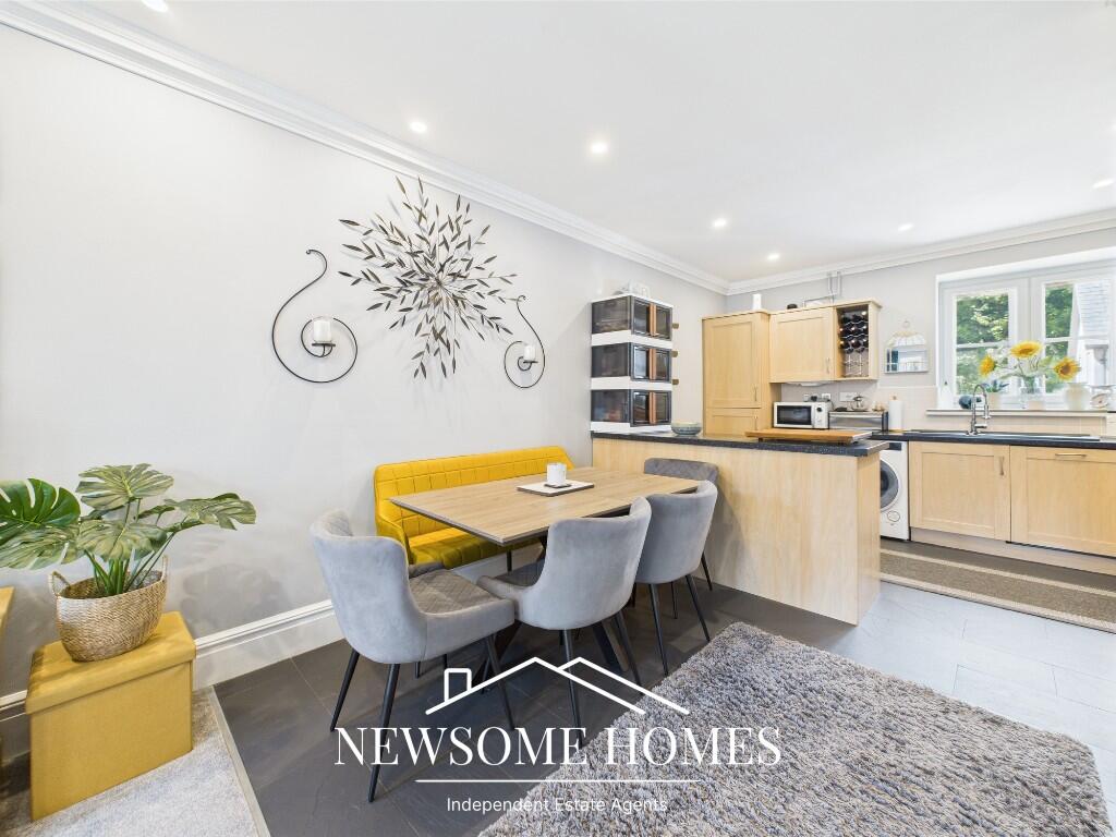 Dining Room/ Kitchen