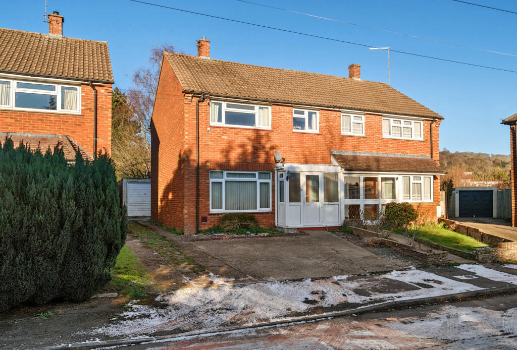 Edgar Road, Kemsing, Sevenoaks, Kent, TN15
