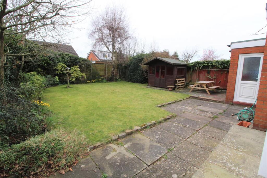 rear garden .jpg
