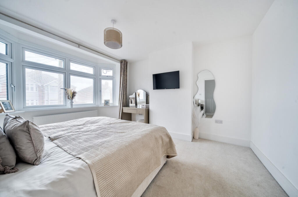 1303706-37-68402d...