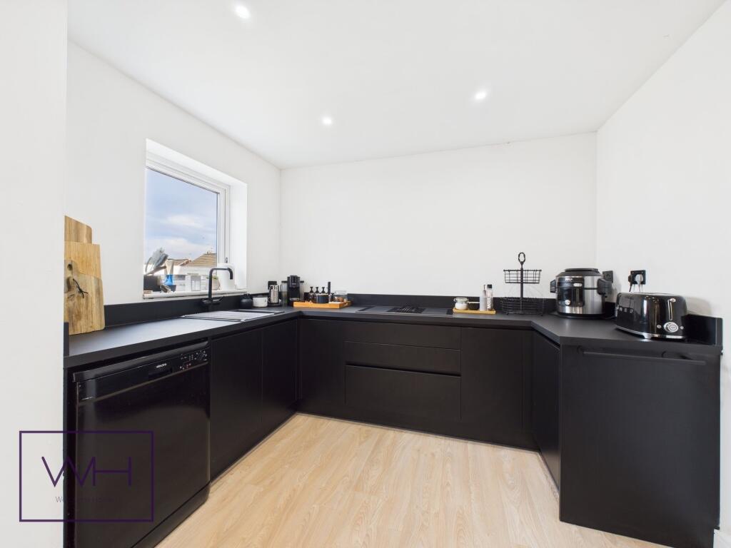 CAM03785G0-PR0211-ST