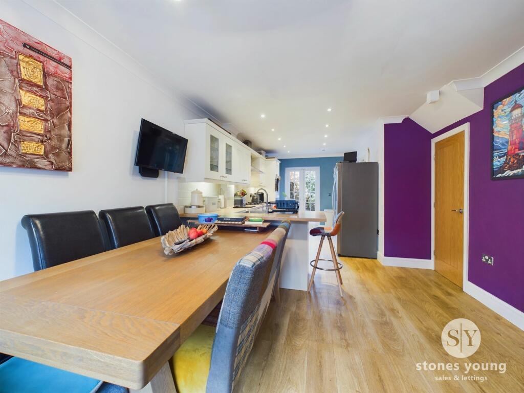 Kitchen &amp; Dining Area