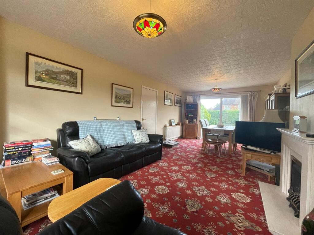 Photo 25-09-2025, 11 24 52 (4).jpg