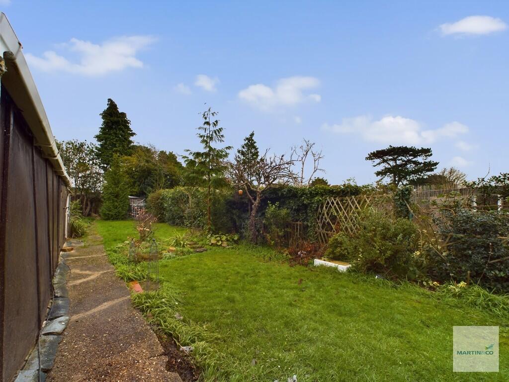 CAM03394G0-PR0222...