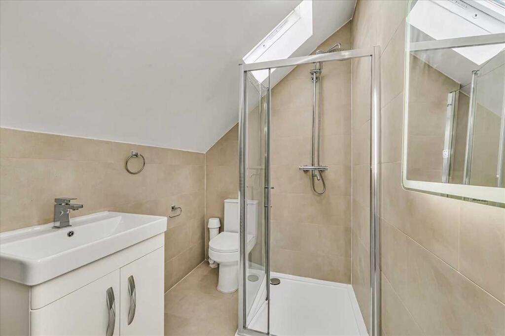 En Suite Bathroom