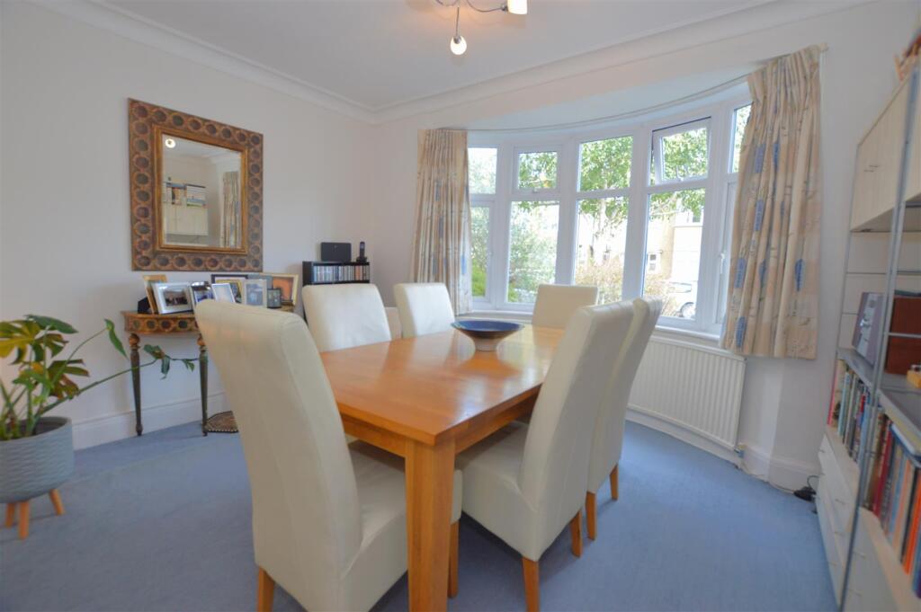 12 Alton Gardens dining room.JPG