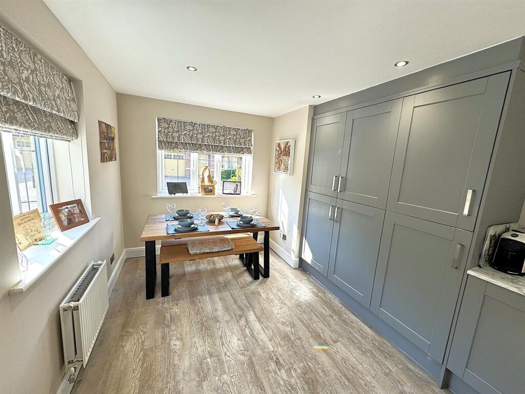 thumbnail_image0 (1).jpg