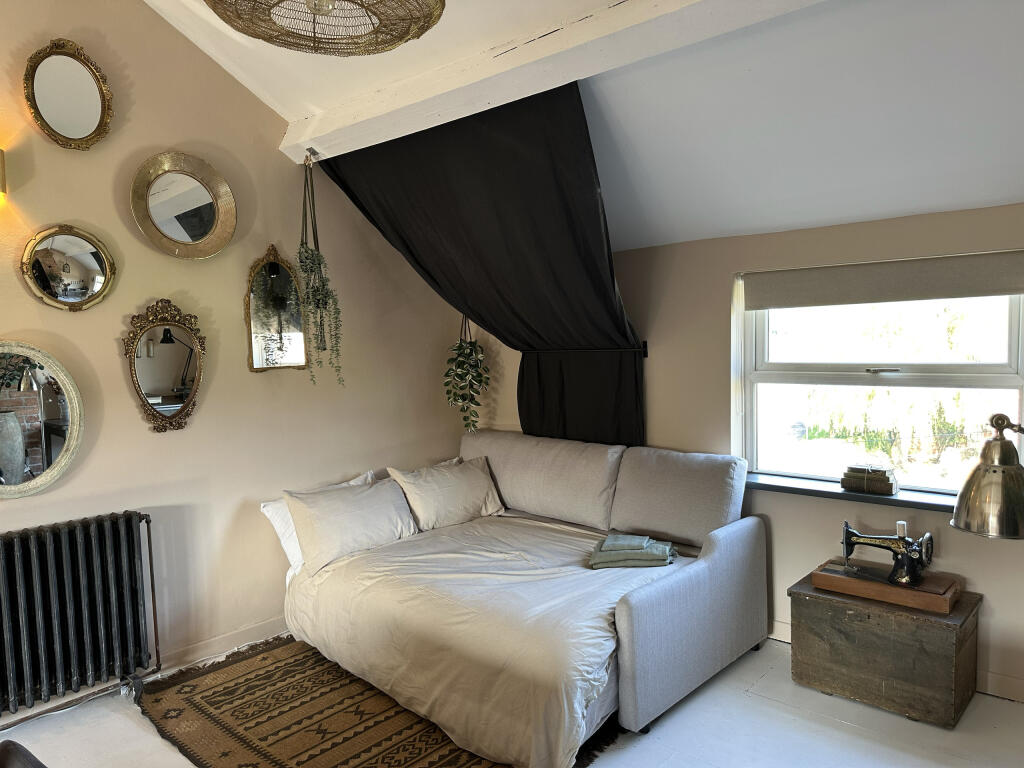 Garret Room/Bed Two