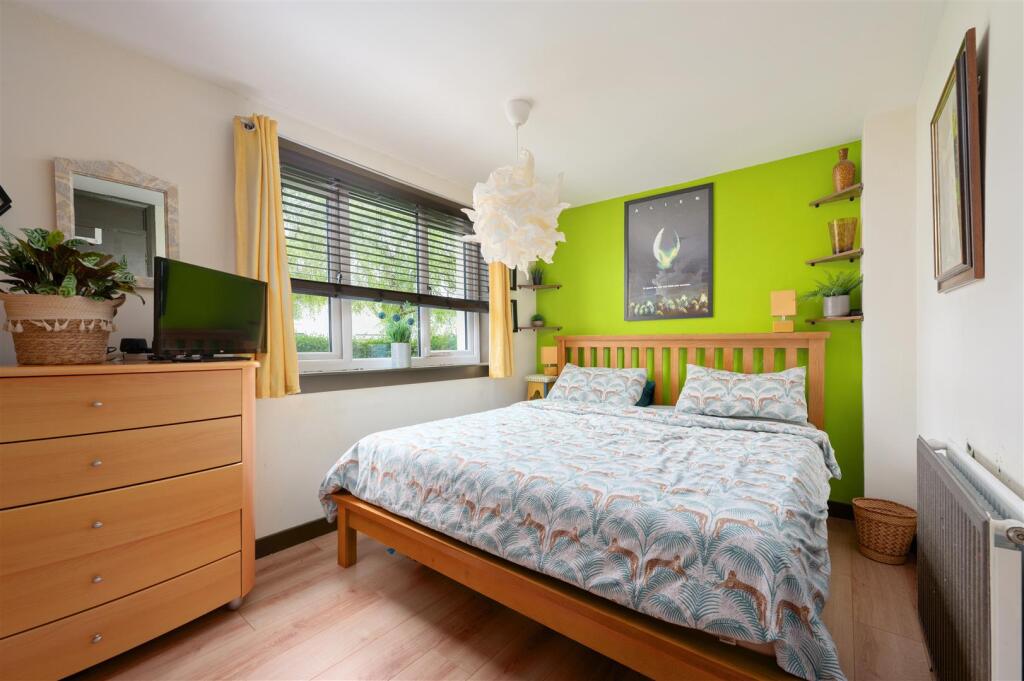 5 Forker Avenue 010.JPG