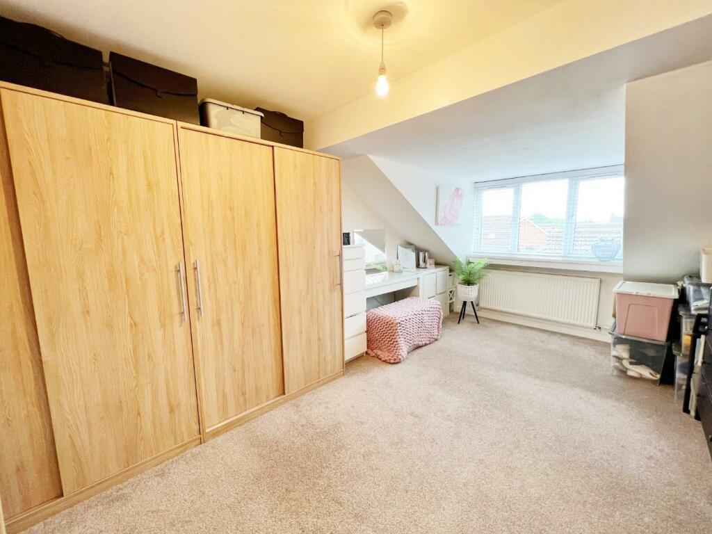 Bedroom 4 pic 1.jpg