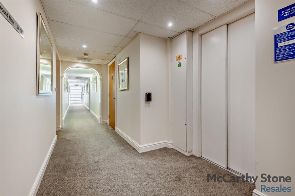 8669340-interior15-800.jpg