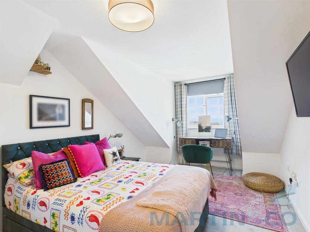 Bedroom 1 pic 1