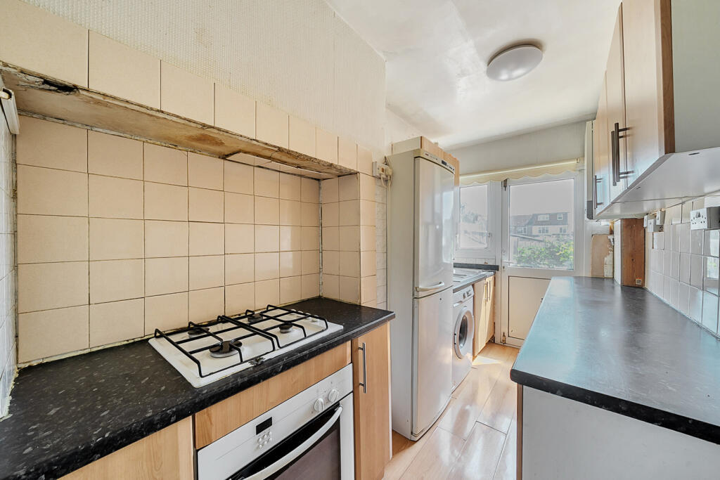 1340428-12-6899e0...