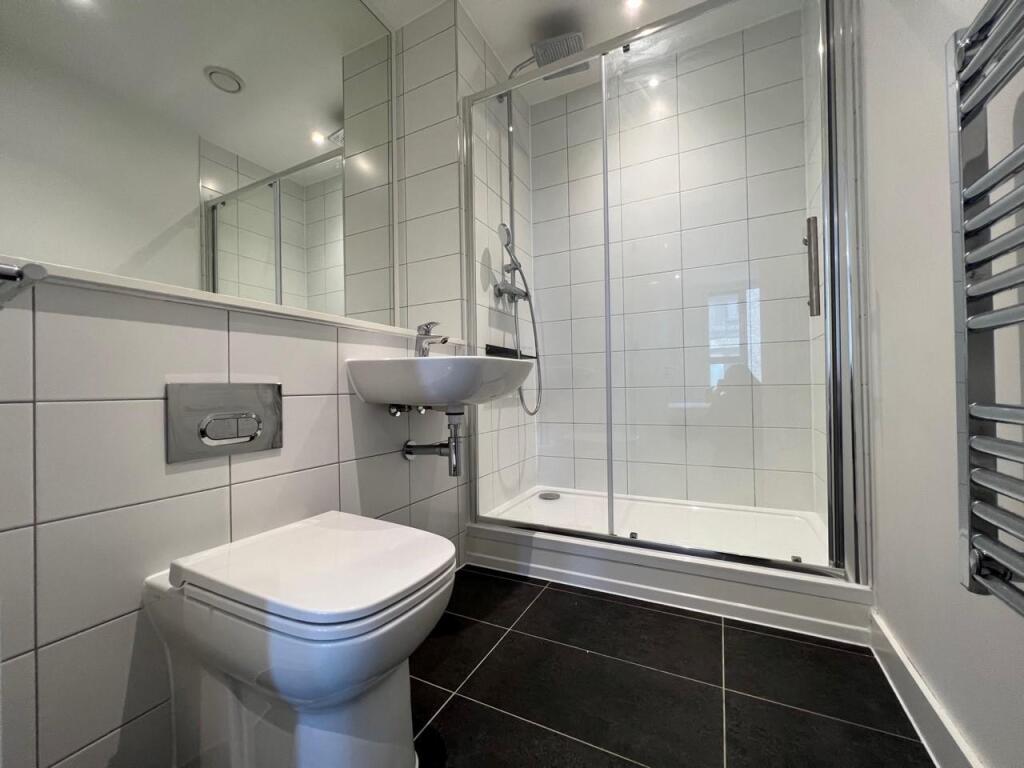 En-suite bathroom
