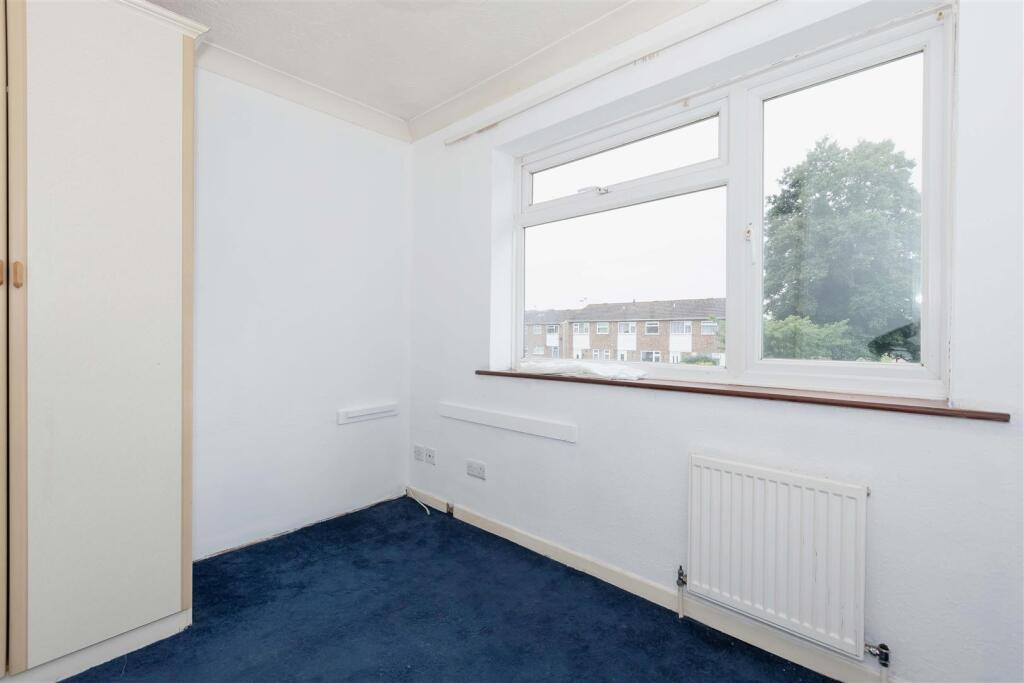 Willow Crescent_4.jpg