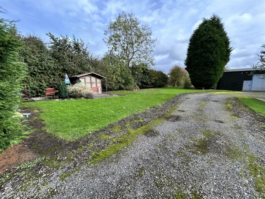 rear of 49 Chapel St, Oakthorpe