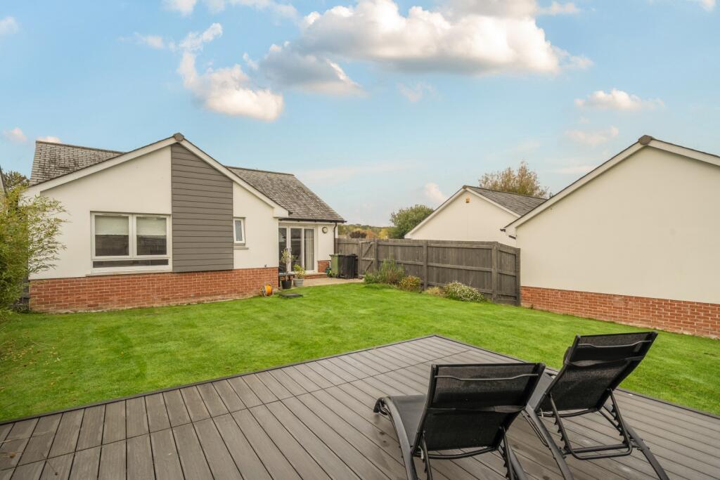 1365784-5-68f203721b39f