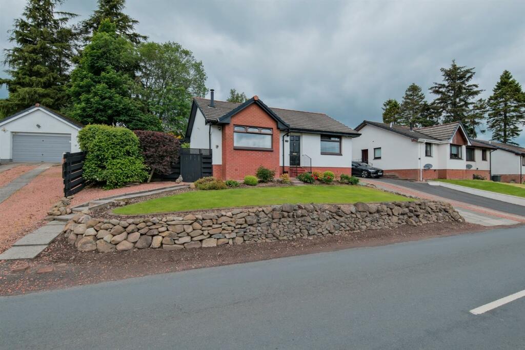 004-37, Edinburgh Road Abington, ML12 6SA.jpg