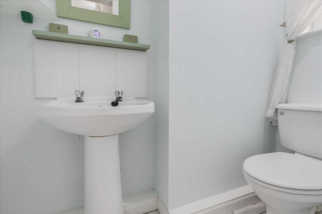 Lower Level WC