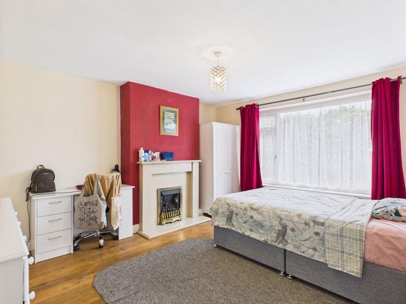 lounge/bedroom