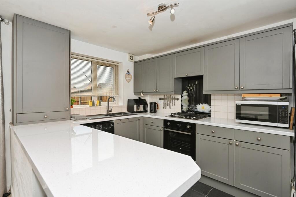 Kitchen/Dinning Area