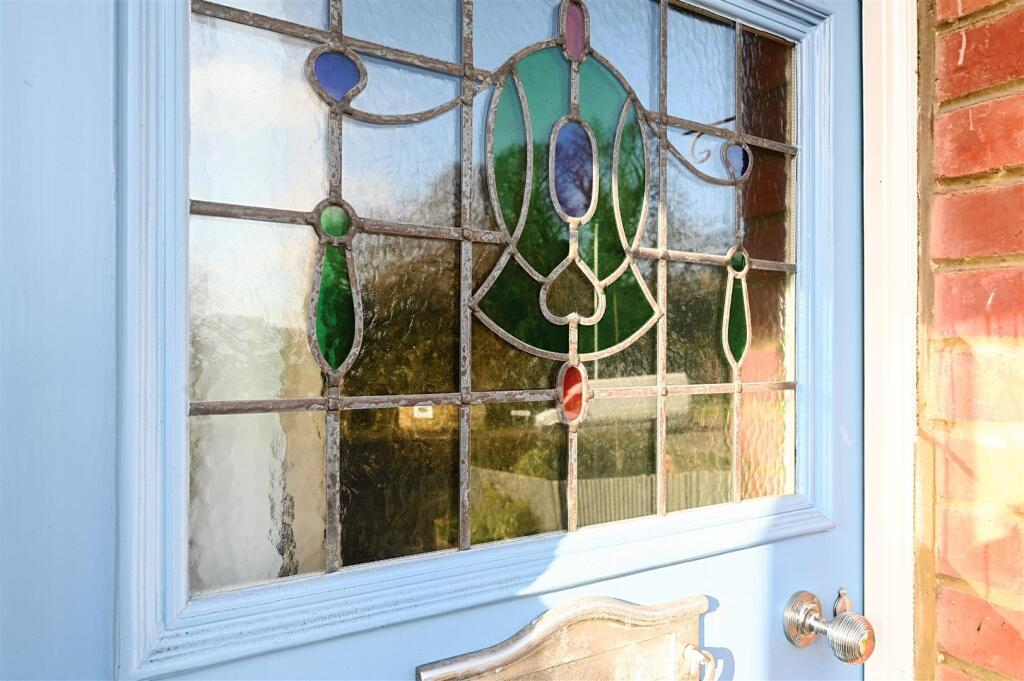 53 Magdalen Road TN376EU (1).jpg