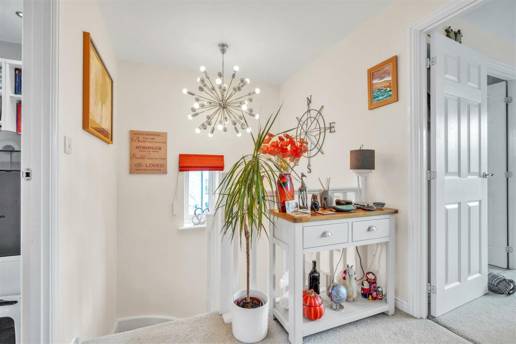 removed names from picture in landing.jpg