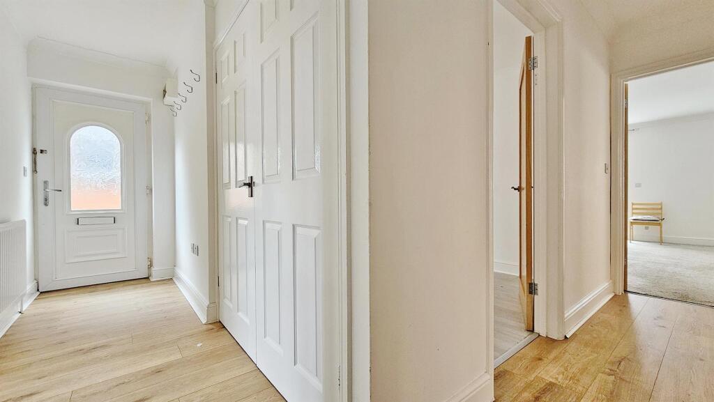 ENTRANCE HALL.jpeg