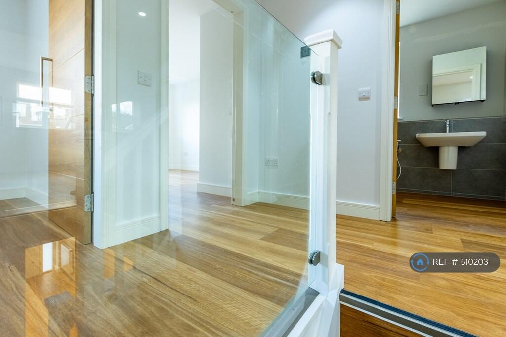 Stairs/Landing