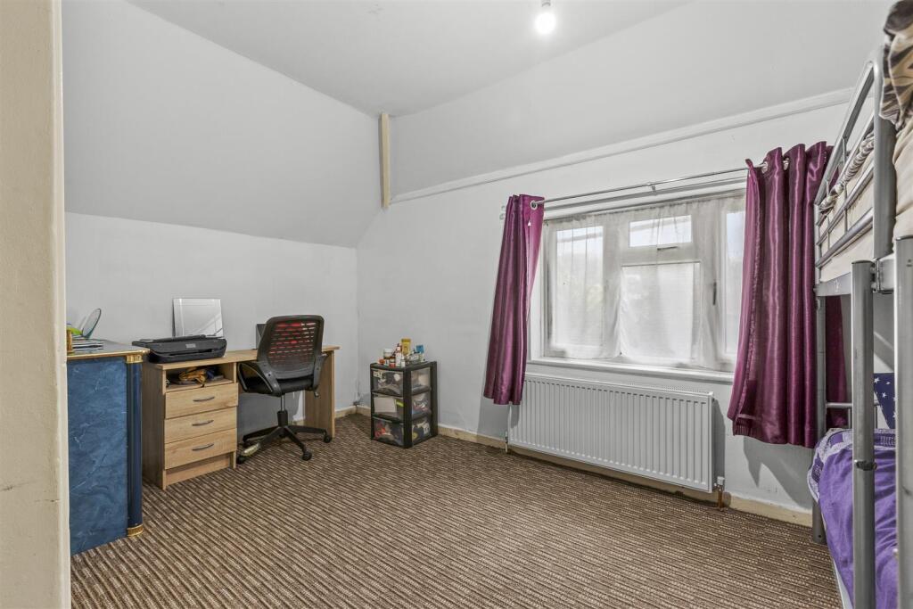 60 Underwood Rd, HP13 6YB-2.jpg