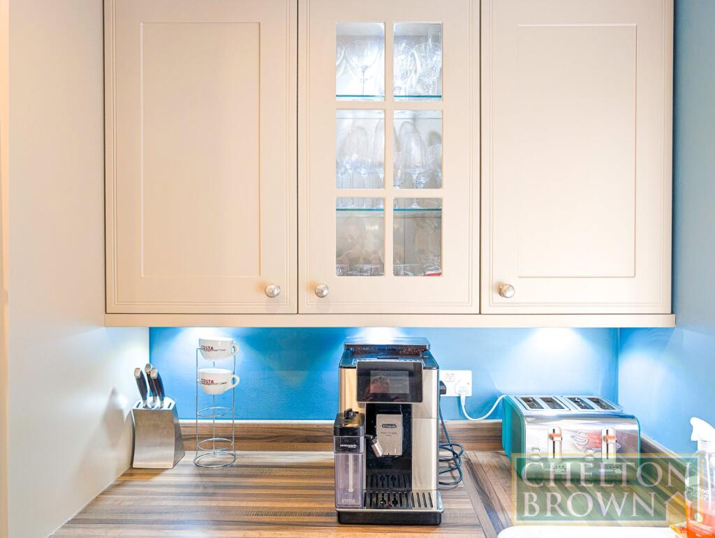Kitchen &amp; Diner