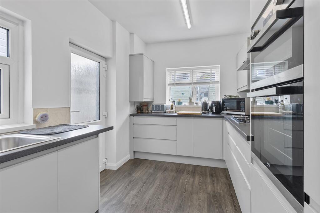 kitchen #3.jpg