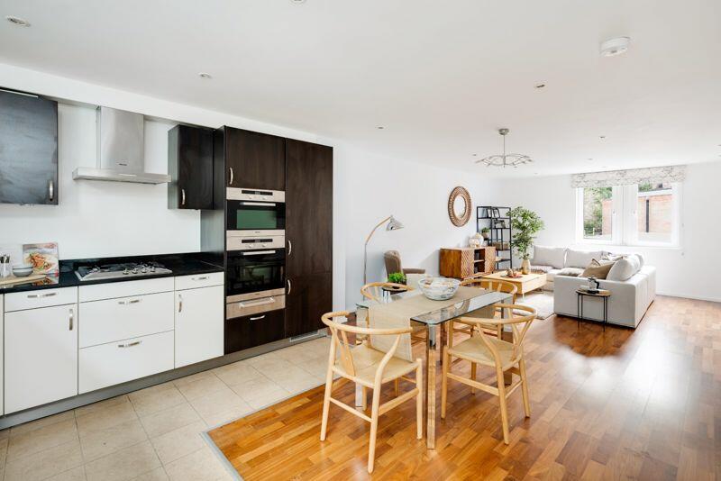 Kitchen dining area