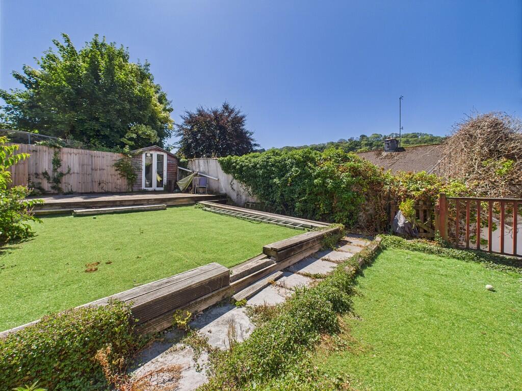 CAM02089G0-PR0524...