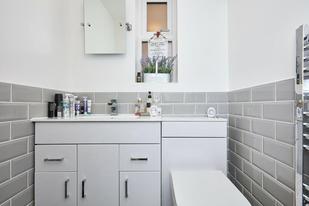 Edward Knight 202...