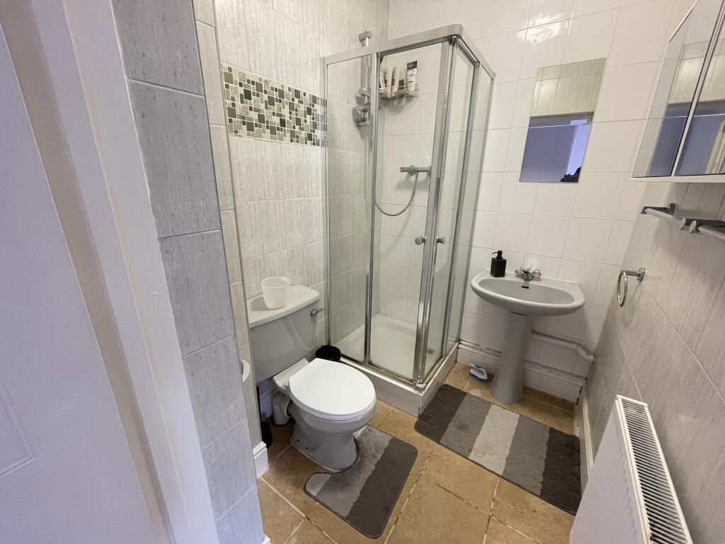 En-suite Bathroom