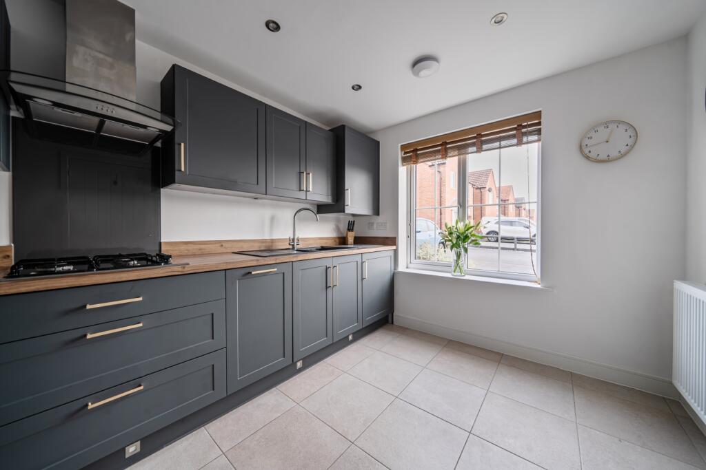 1395508-10-695d10ef7282e