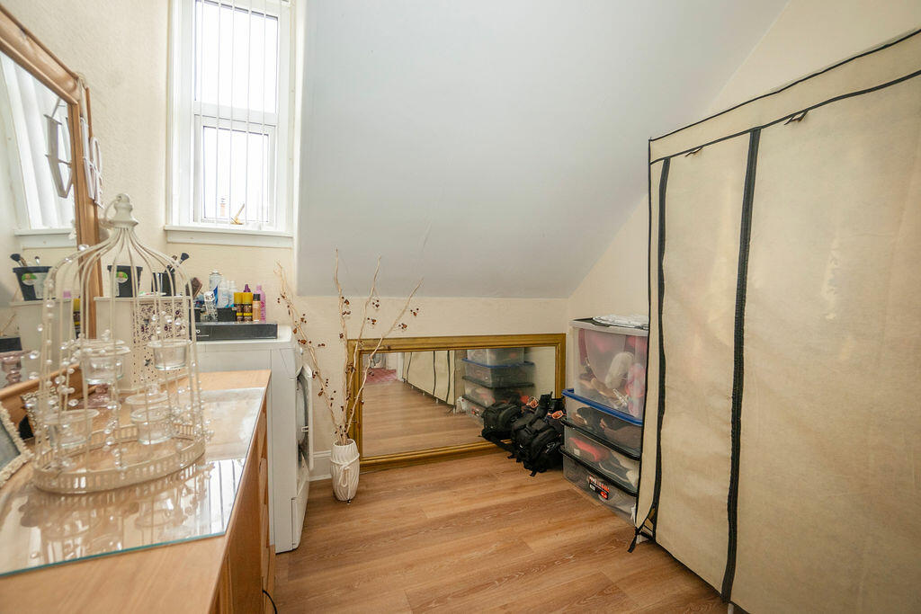 PhilipSt_Bedroom3_2