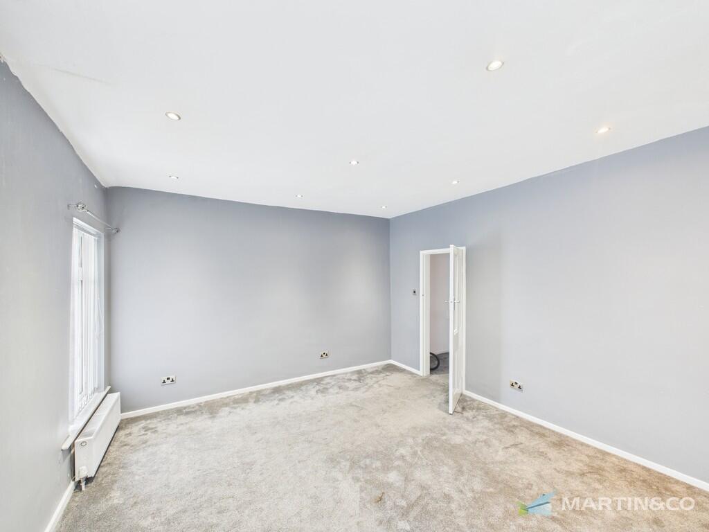 CAM02318G0-PR0532...