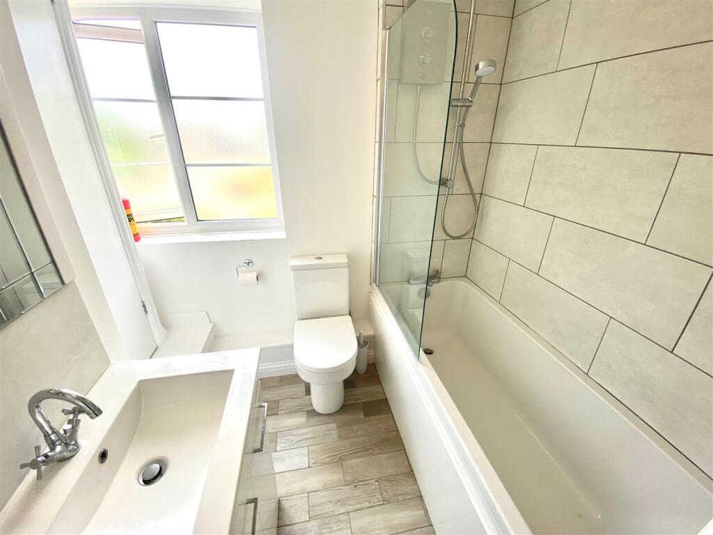 Bath2.jpg