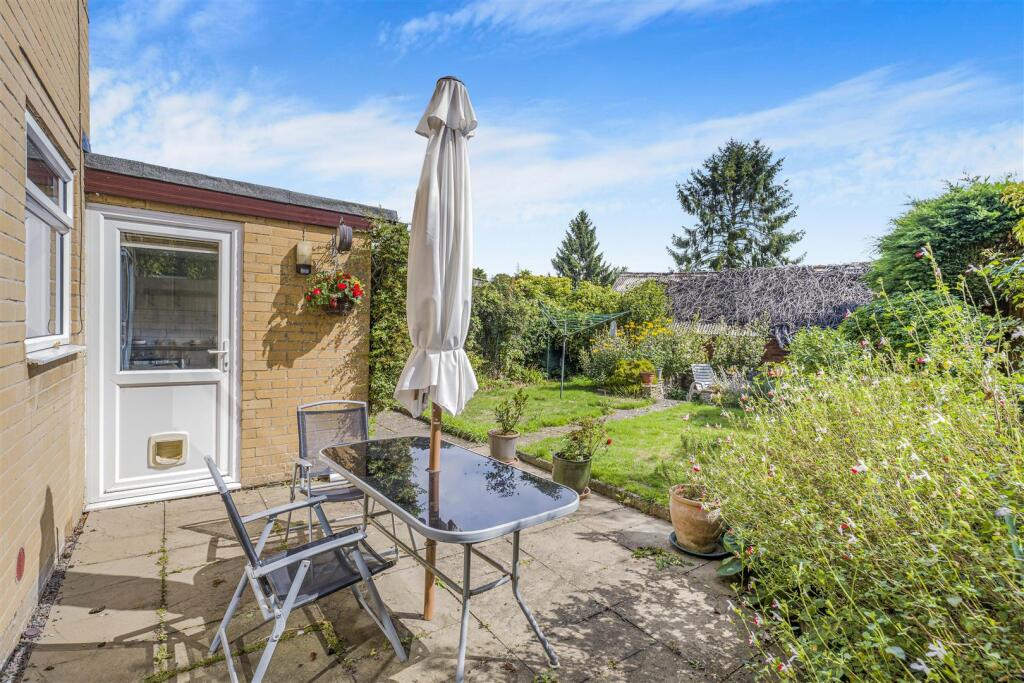 6 Whittall Street, Kings Sutton-15.jpg