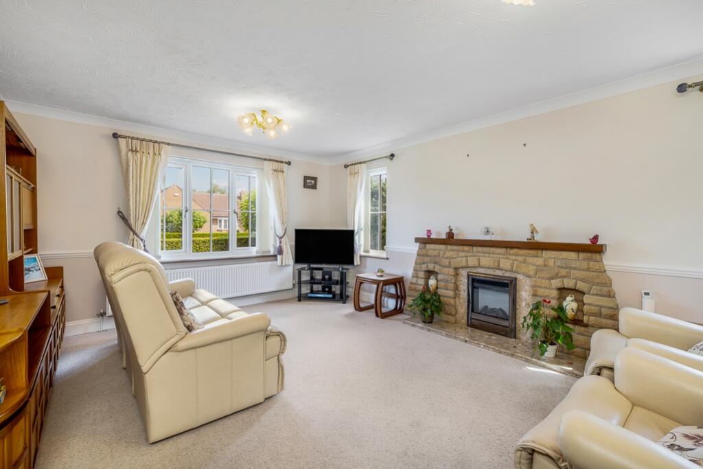 18 Mulberry Way (Spalding)-18