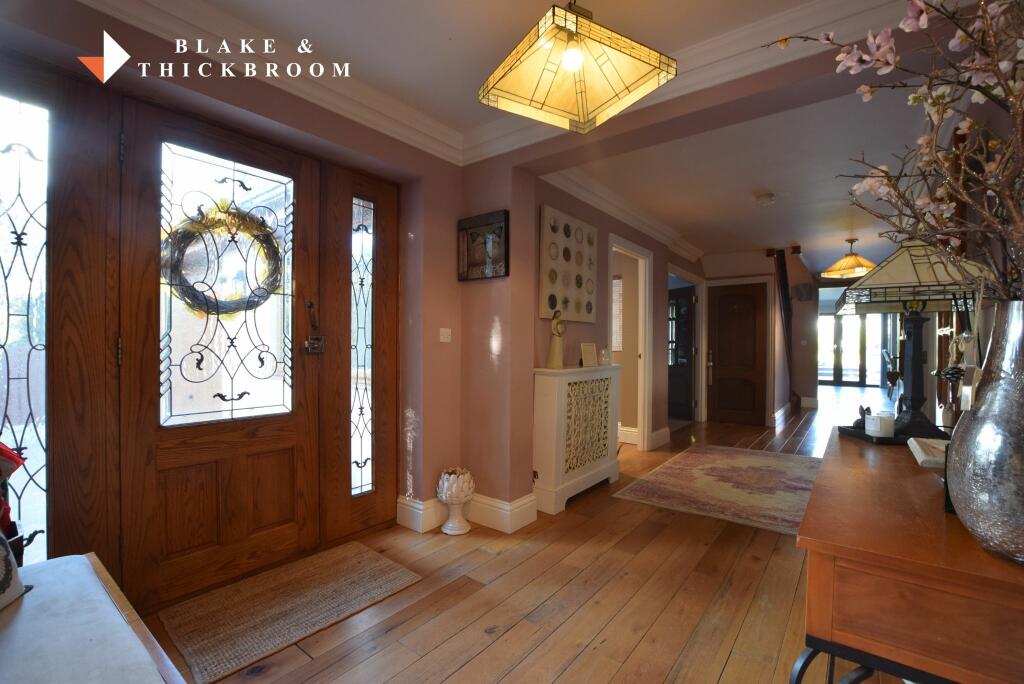 ENTRANCE LOBBY
