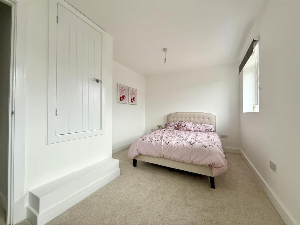 Bedroom3.jpg