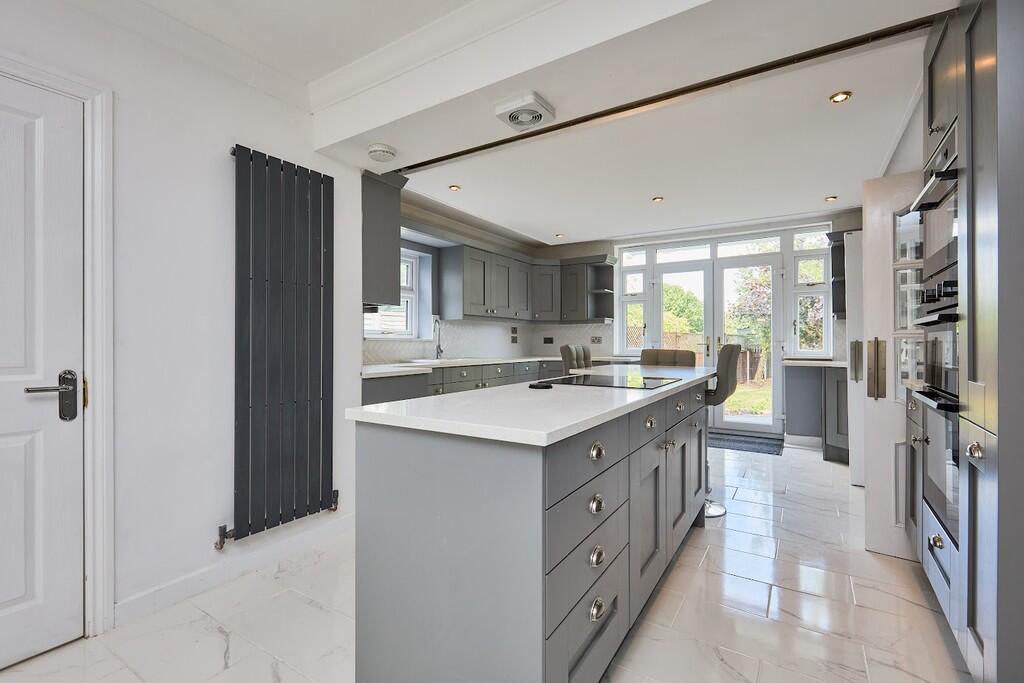 Edward Knight 202...