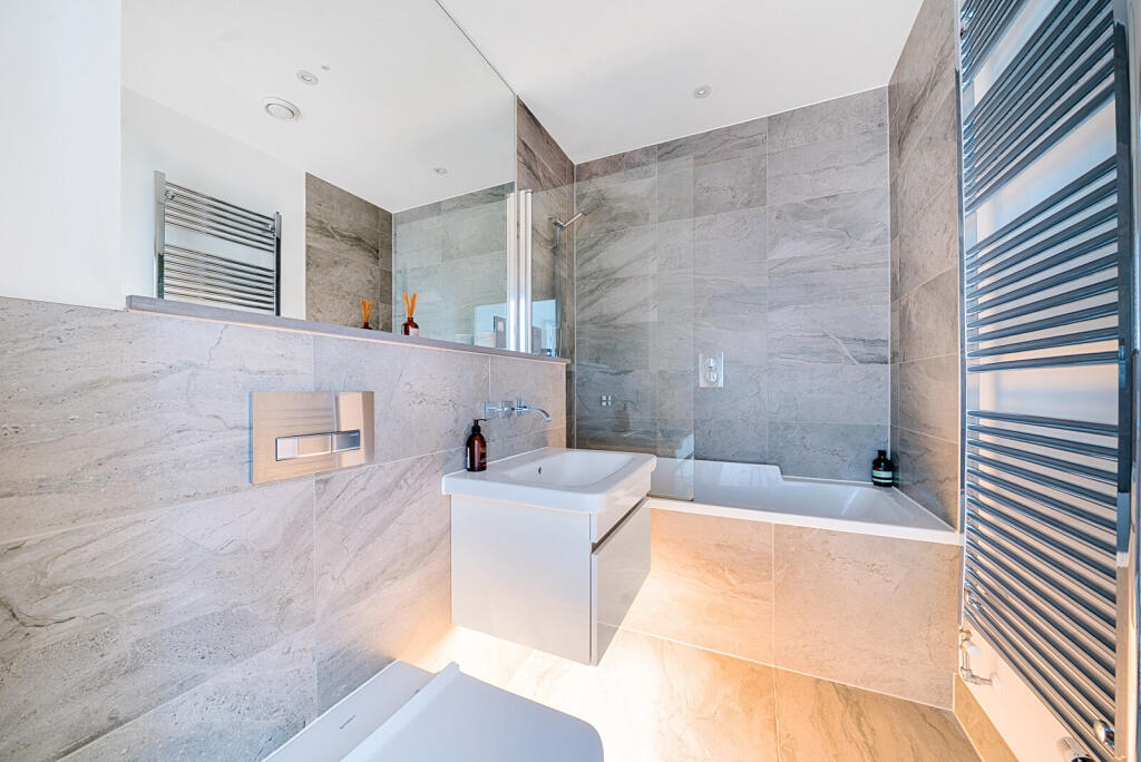 31-681c953bcace3-...