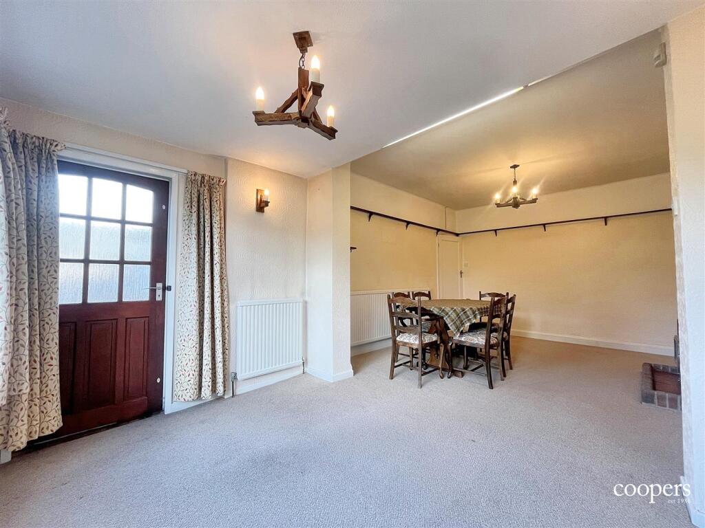 Dining Room 2.jpg