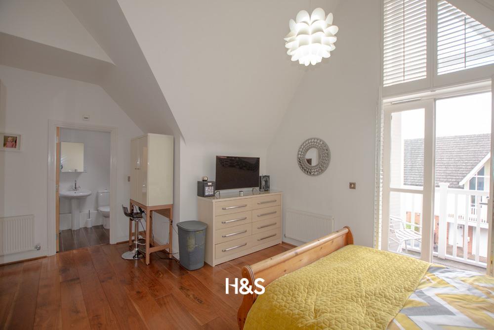 50 Woodshires Road - Master 3.jpg