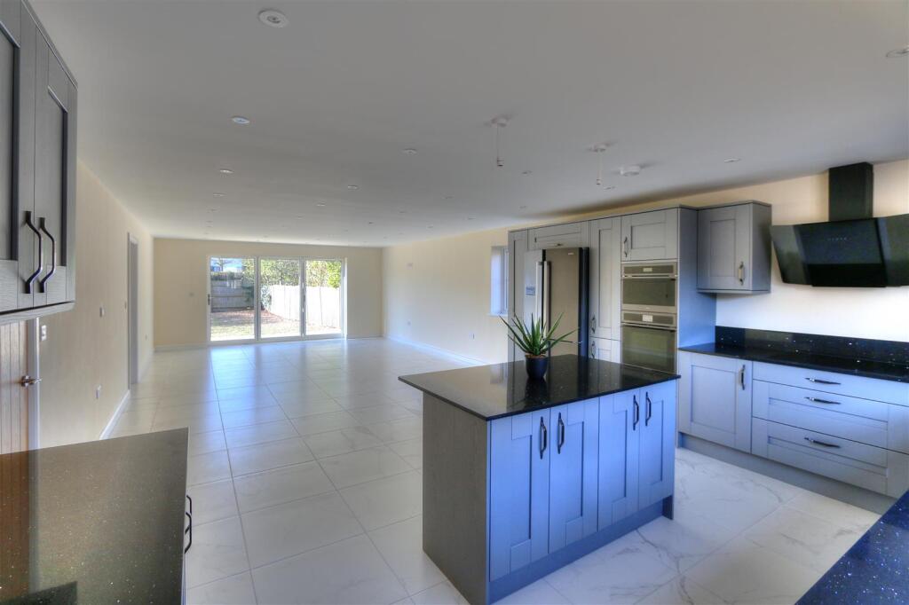 Kitchen/Dining/Family Room: