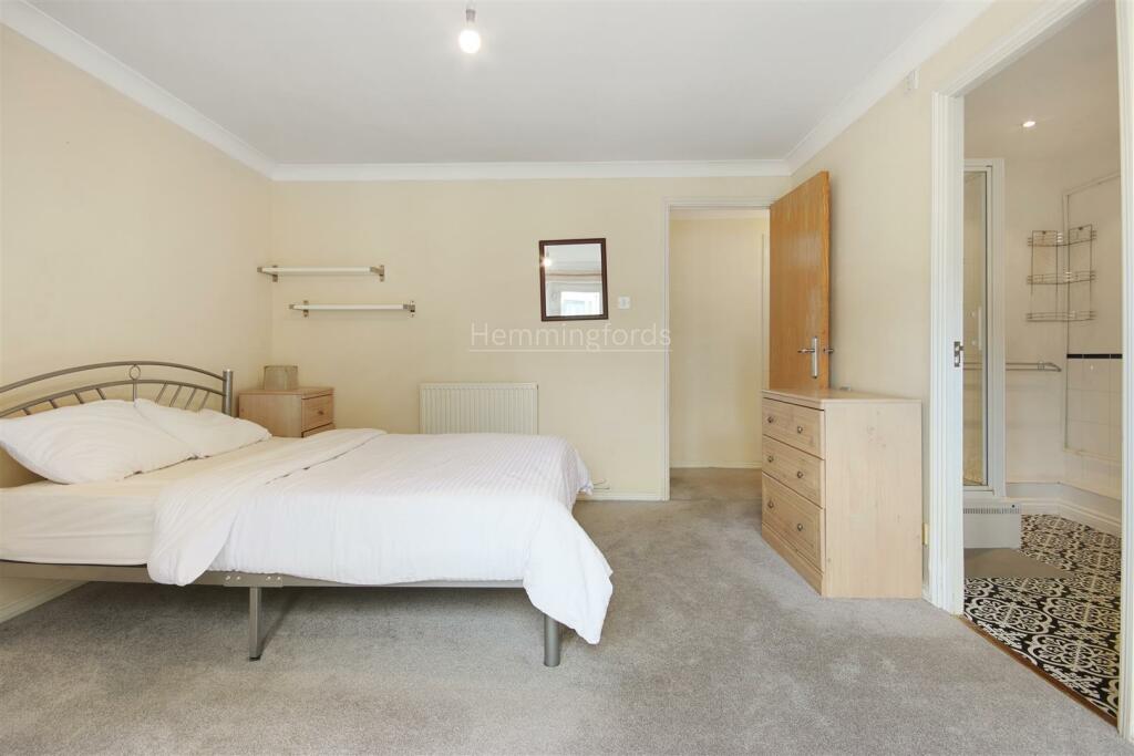 12-f88577446 - AM - 56 Leeds Court, 201 St. John S